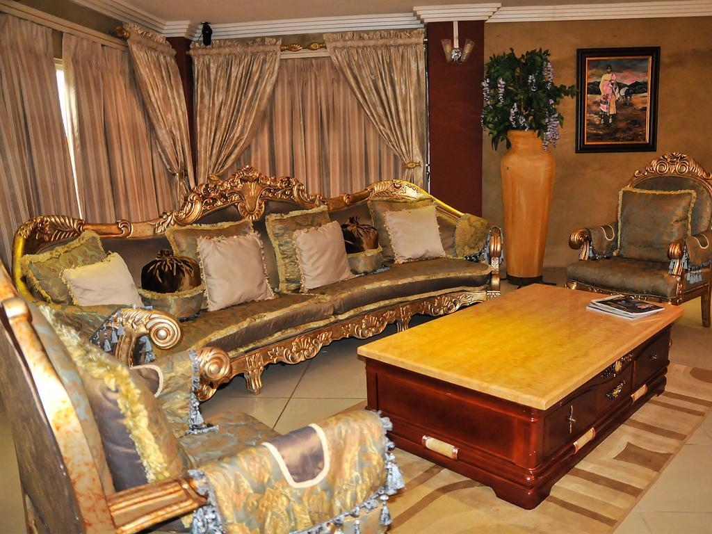 2Ten Hotel Sibasa Dış mekan fotoğraf