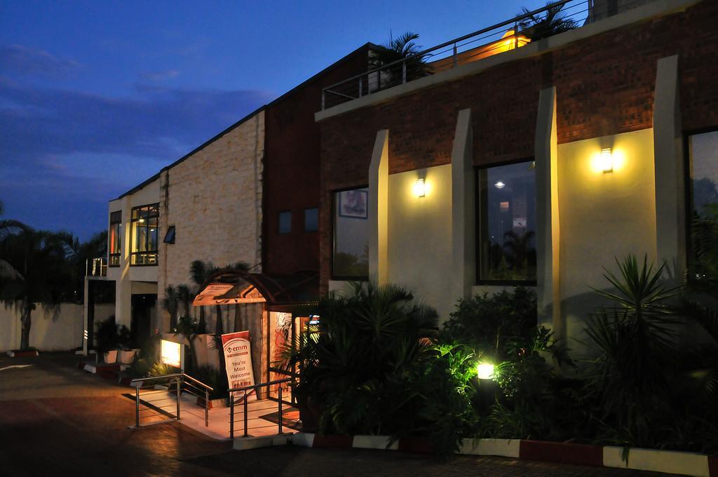 2Ten Hotel Sibasa Dış mekan fotoğraf